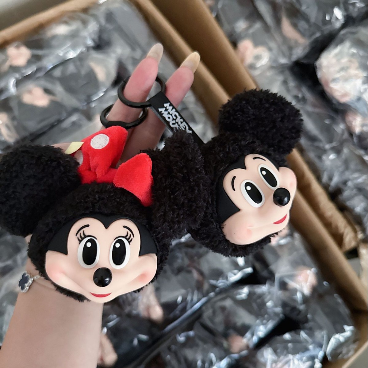 LLavero de muñeco de peluche d - Anime Merchandise Figures reseña y precio
